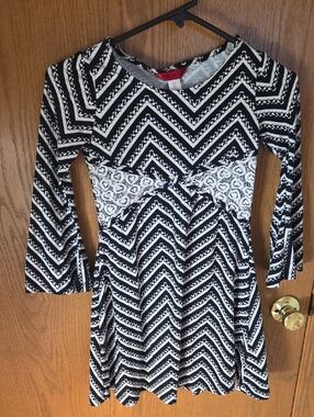 1st Kiss Black and White Chevron Dress with Lace Waist